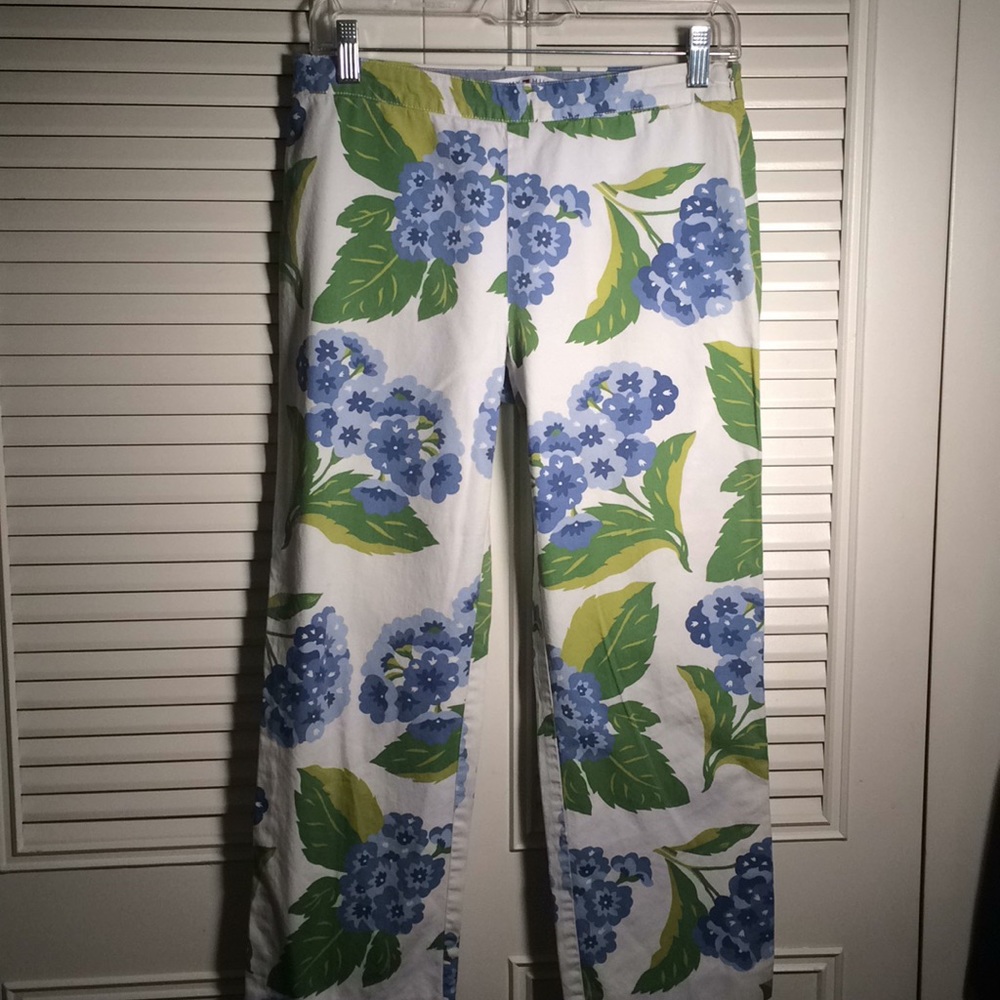 COPY - Capris 6, Hydrangea Summer Garden Pants Tommy H 👏